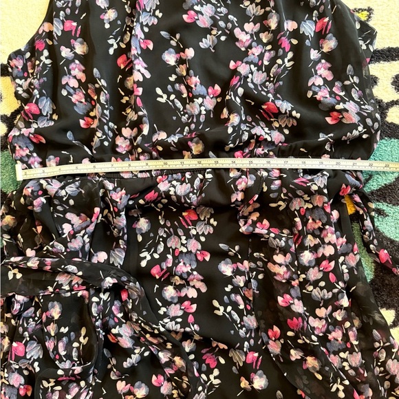 Lane Bryant Black and Pink Ruffled Wrap Dress Size 22 - Picture 6 of 7